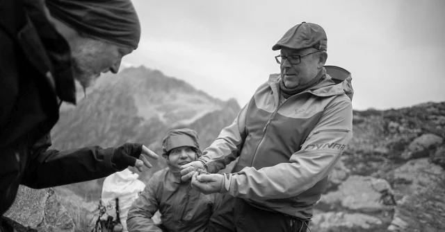 Die guten Zeiten, die sind jetzt
Ich hoff, dass du es nie vergisst
Ey, komm, wir halten das Hier fest
Die guten Zeiten, die sind jetzt
(Die guten Zeiten - Wincent Weiss)

📸 by @fritzpictures
🏔️ real photo adventure’s empowered by @leica_akademie_deutschland

#rosenbuben #alpimaritimi #seealpen #leicaakademie #nature #justgoshoot #travelphotography #welivetoexplore #lovewilderness #wilderness #hiking #nature_seekers